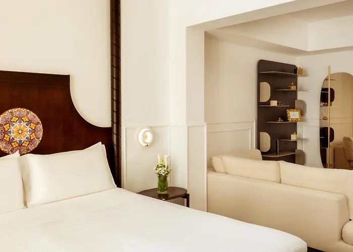 Otel Palace | Esperienze Katanya